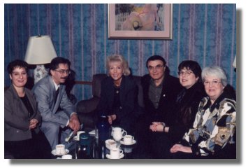 Photo of Meeting between the
SARNIA ODA and the 
CITIZENSHIP MINISTER
From left to right, are: 
Lori Girolametto (Sarnia ODA), 
Gord Dingle (Canadian Council of the Blind, Sarnia ODA), 
the Honourable Isabel Bassett, 
David Boushy MPP (Sarnia), 
Susan LeBlanc, (CHS, Sarnia ODA), 
Margaret Neal, (CHS, Sarnia ODA)